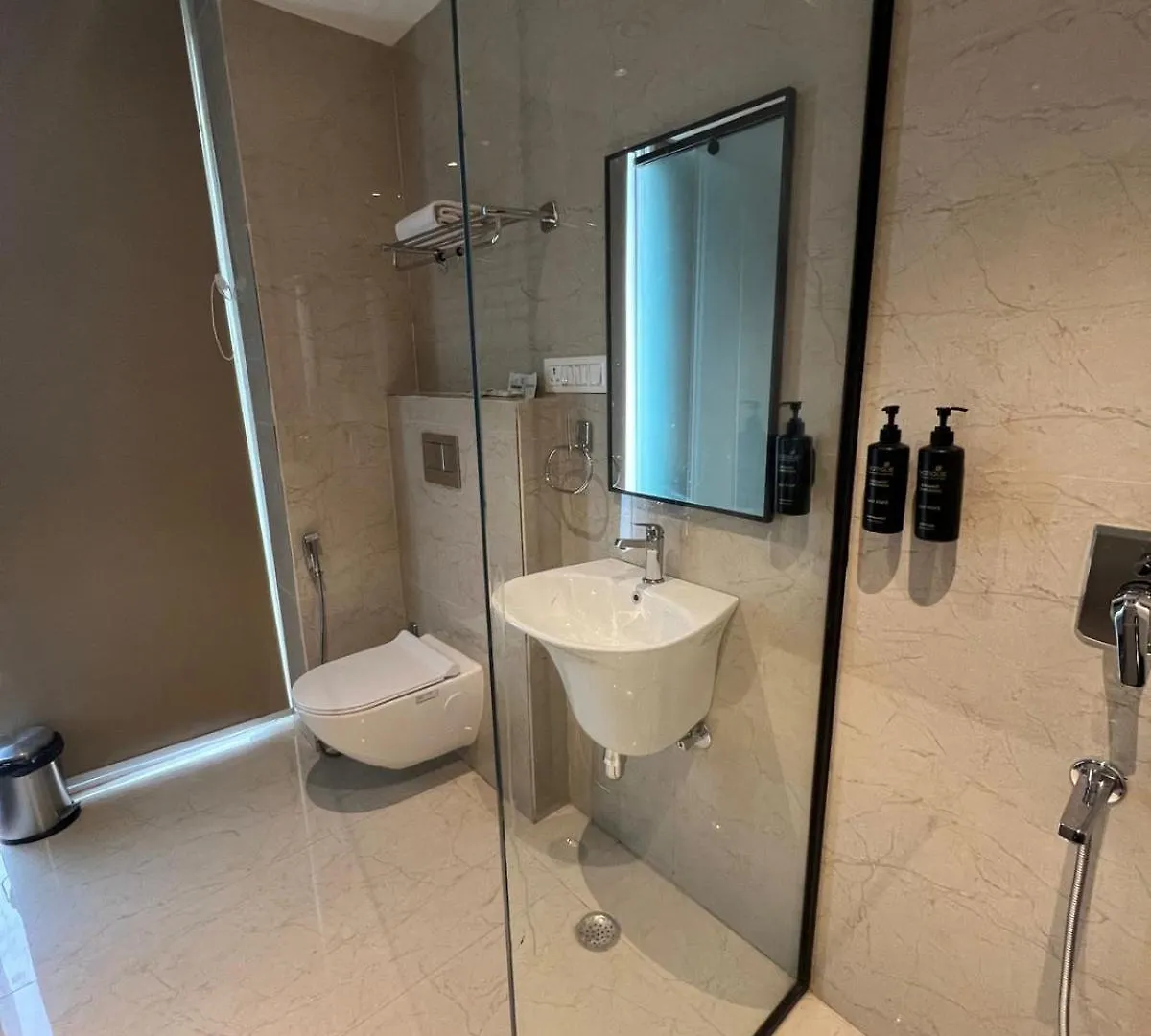 Saltstayz Premier Suite Chandigarh Mohali Sohāna 3*,  الهند