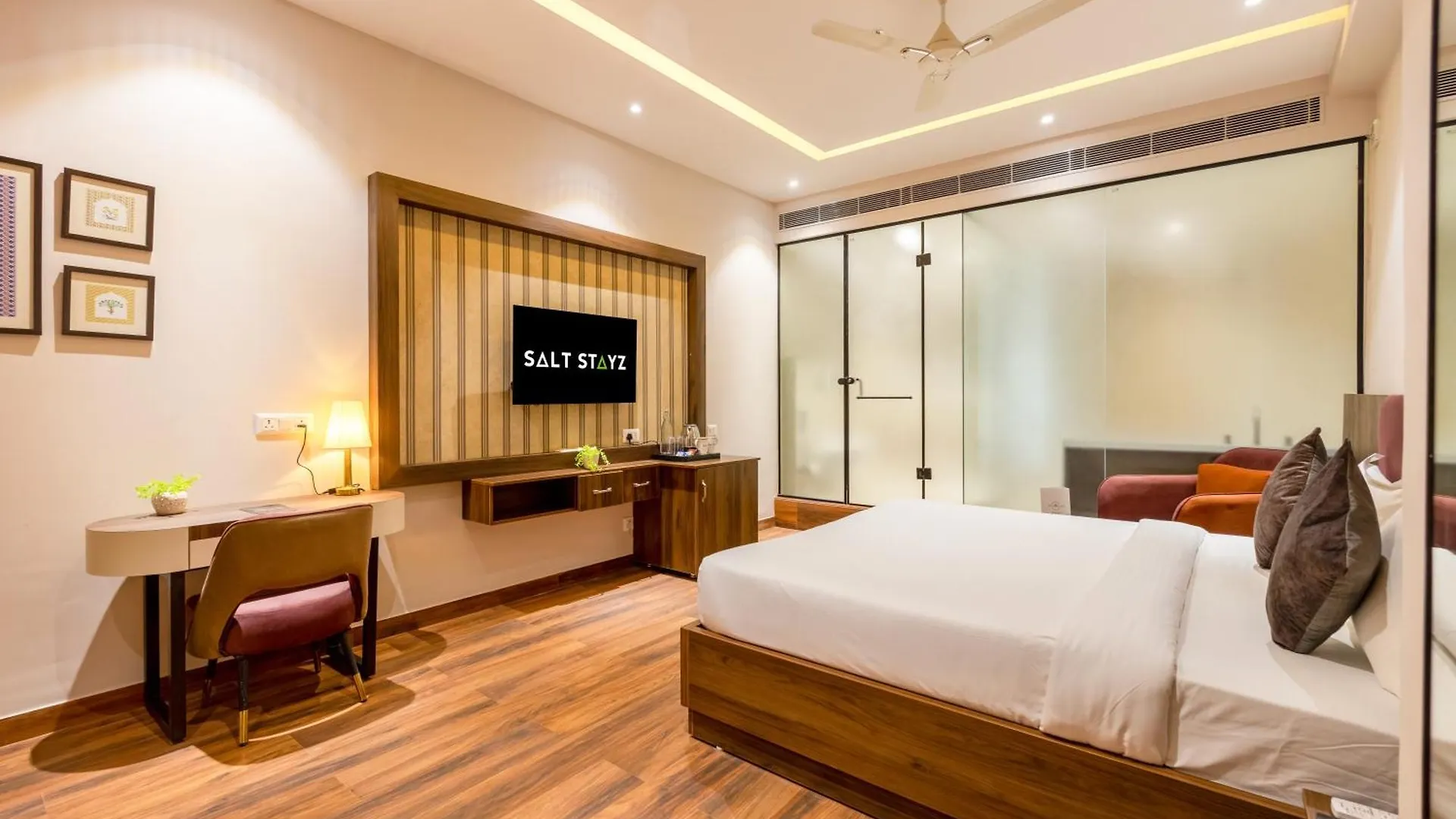Saltstayz Premier Suite Chandigarh Mohali Sohāna 3*,  الهند